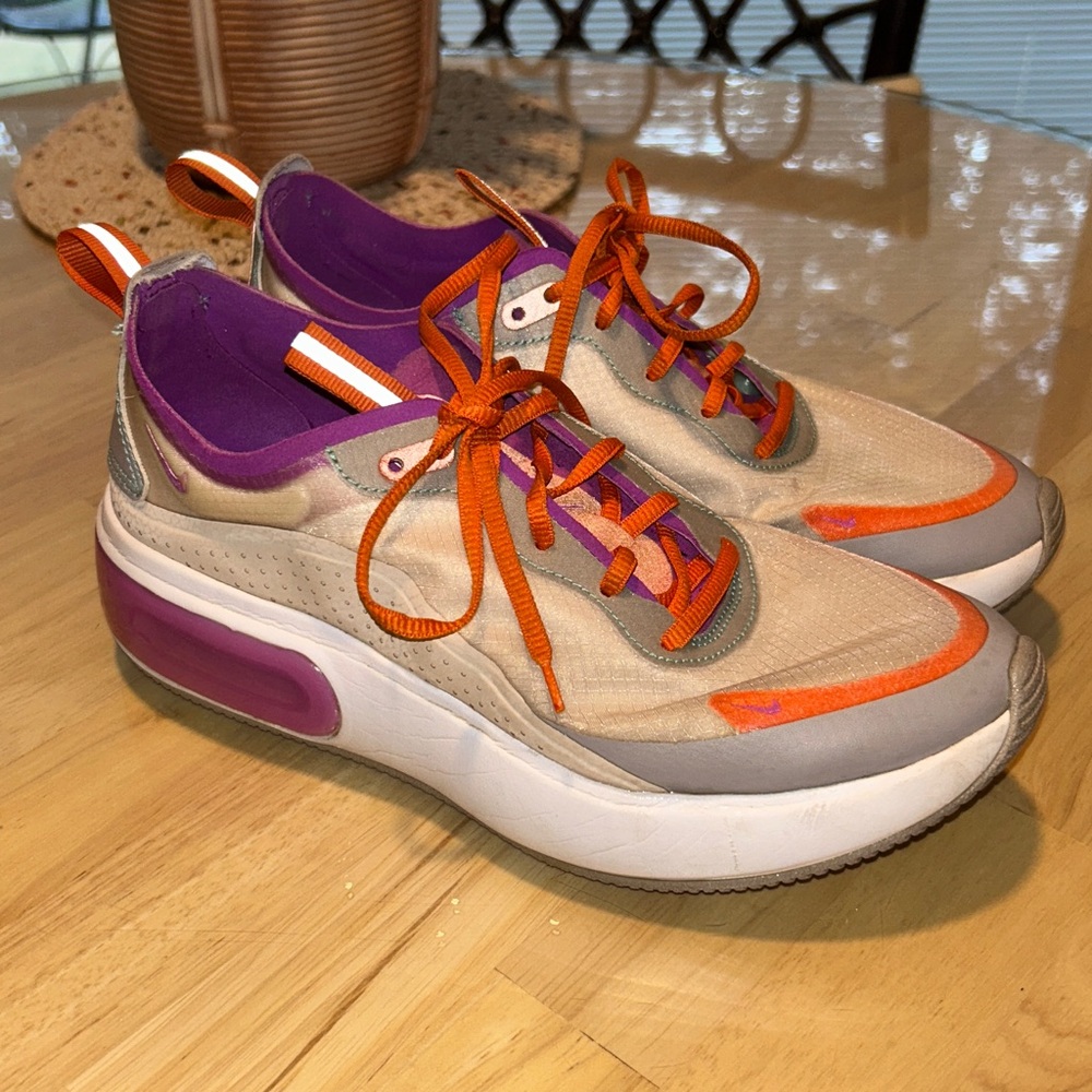 Nike Air Max Dia Light Orewood Brown size 6.5